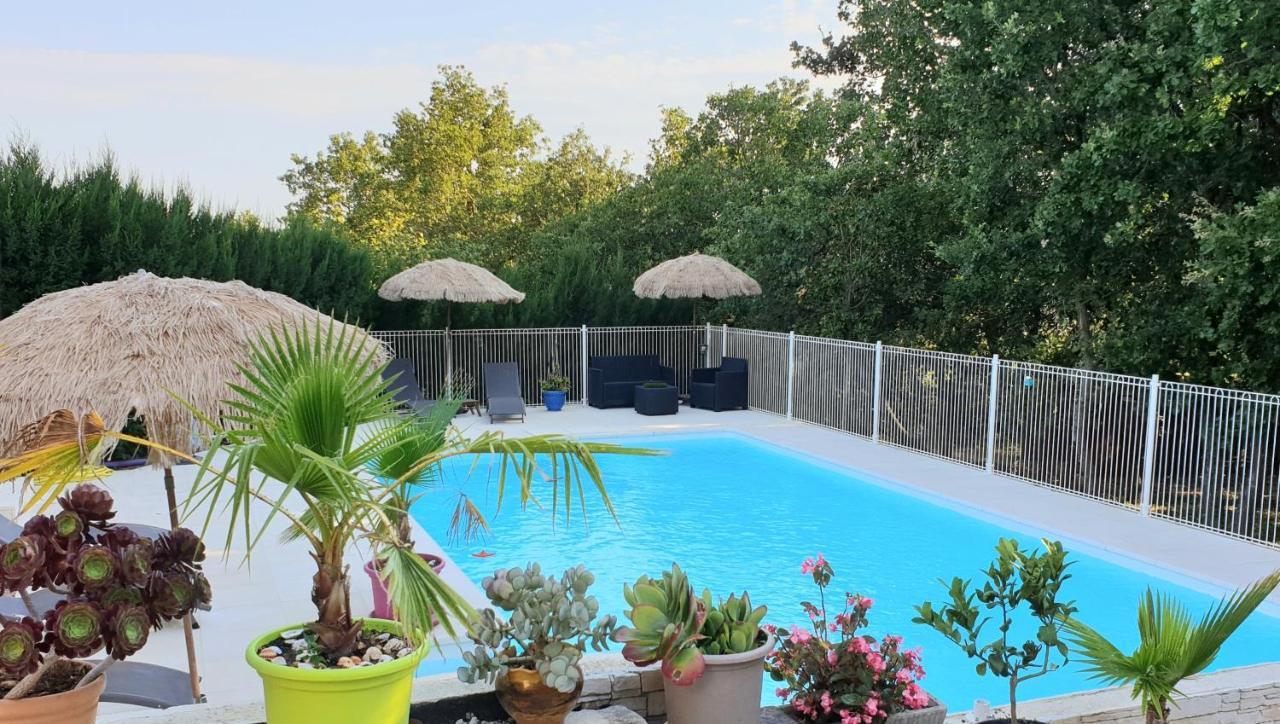 Le Clos Du Grand Chene - Gites 4 Etoiles - Saint-Marcel-d'Ardeche Exterior foto